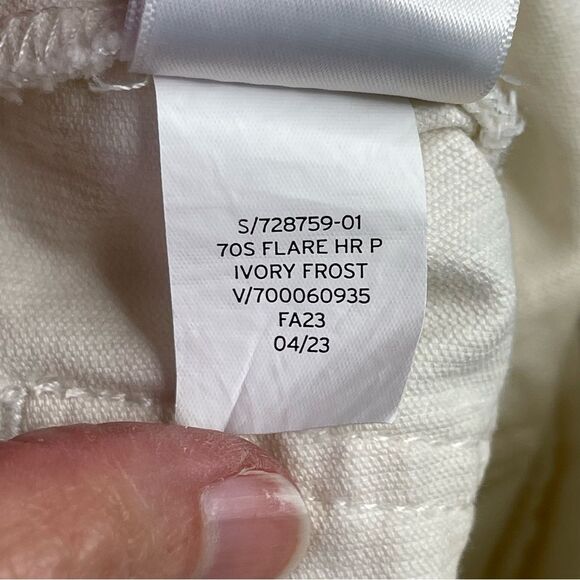 Gap Pants Women’s 25 Petite Ivory Flare High Rise Corduroy Patch Pockets Preppy - Picture 7 of 12